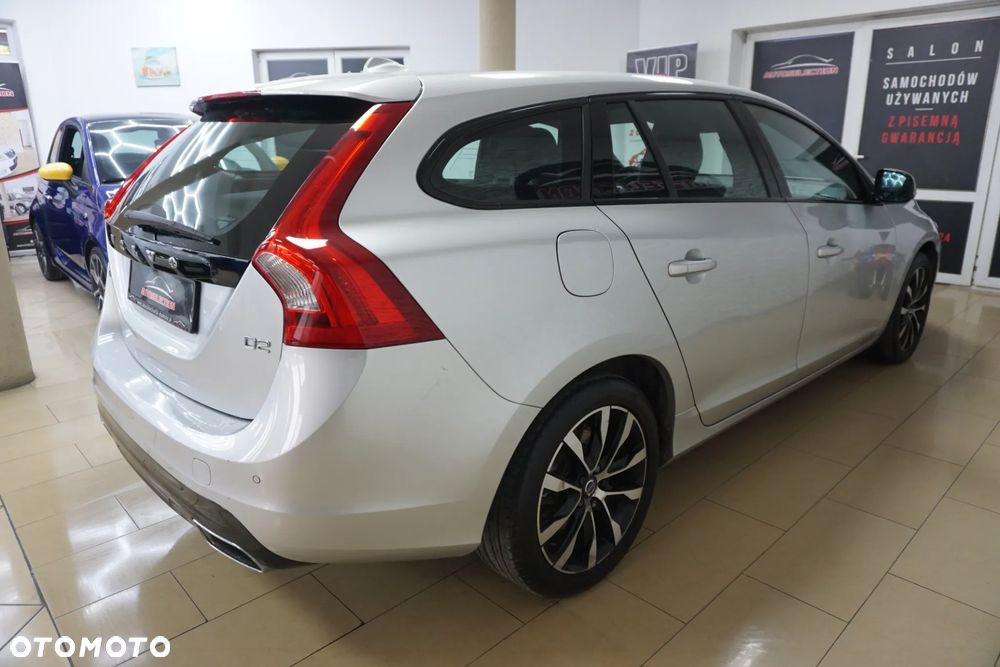 Volvo V60 D2 Kinetic - 12