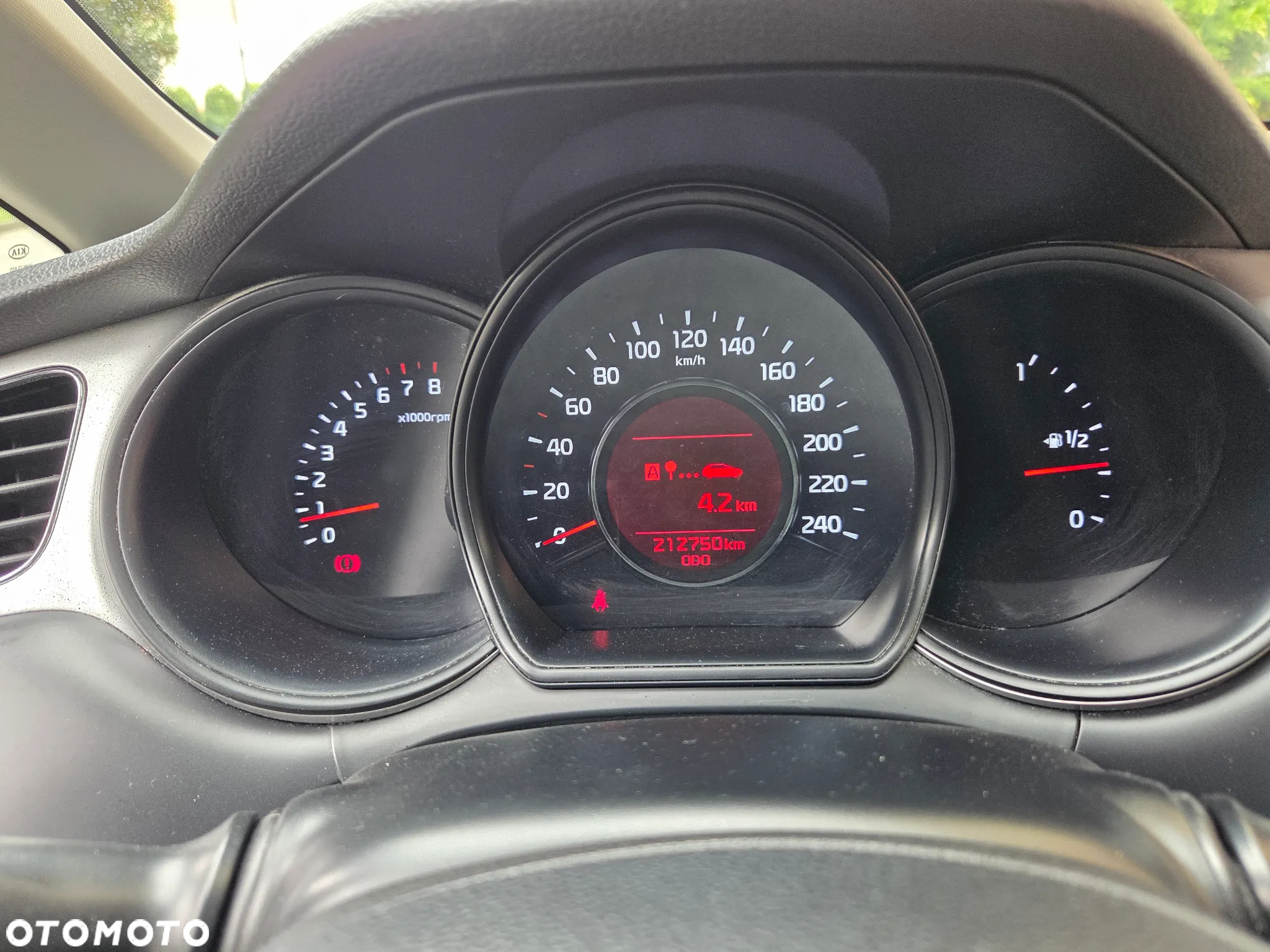 Kia Ceed - 27