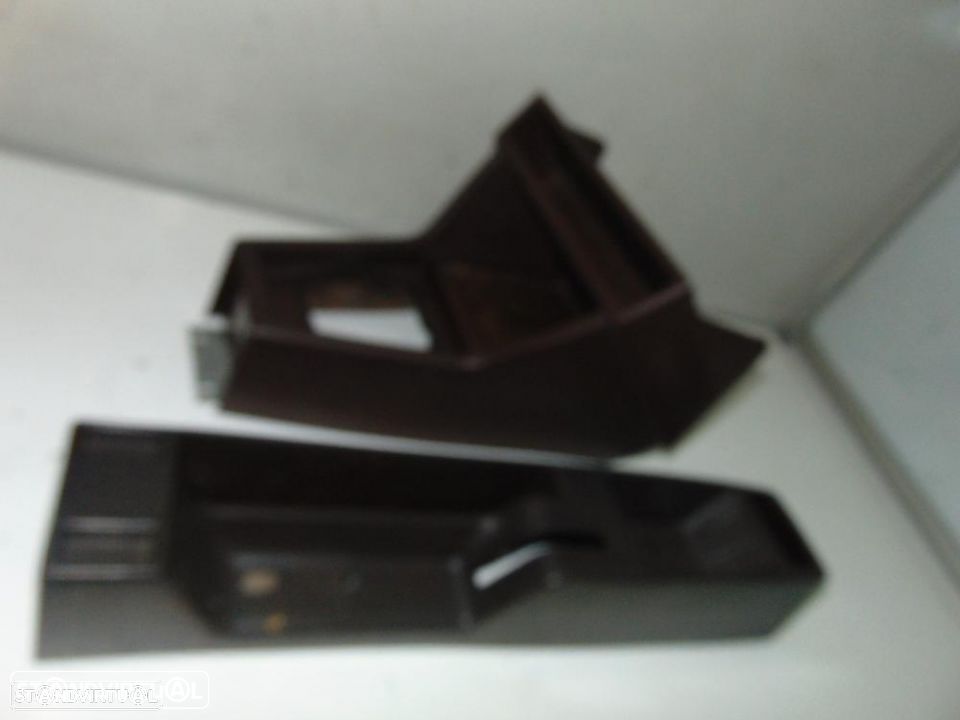 Peugeot 504 consolas castanhas - 1
