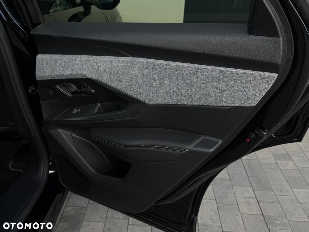 Peugeot 3008 1.2 PureTech mHEV GT S&S e-DCS6 - 34