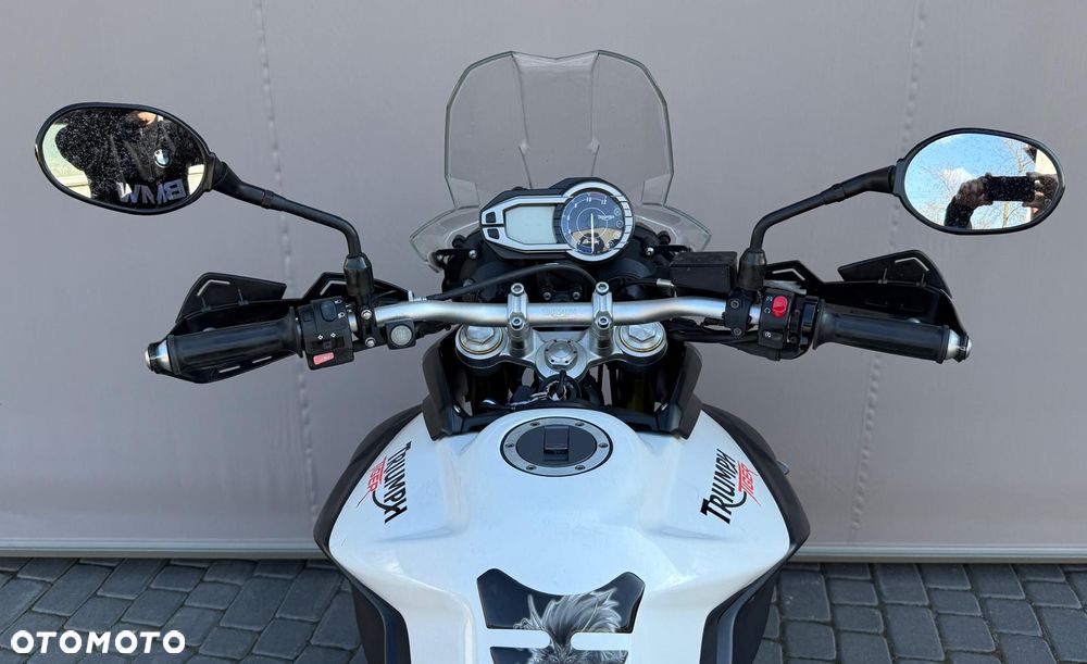 Triumph Tiger - 16