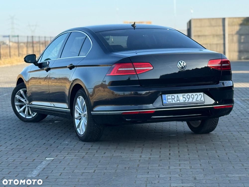 Volkswagen Passat 1.6 TDI SCR DSG Business - 15