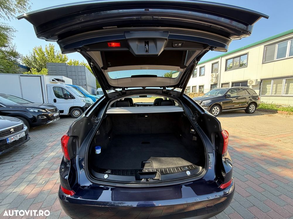 BMW Seria 5 530d xDrive - 27
