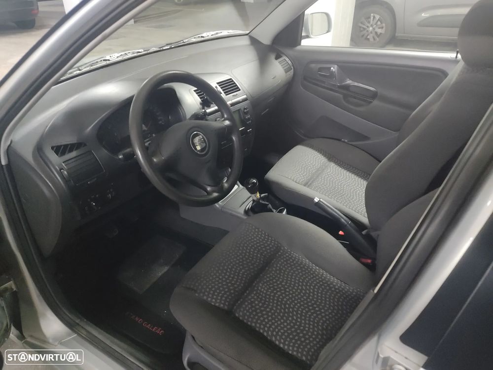 SEAT Cordoba Vario 1.4 16V Signo - 10