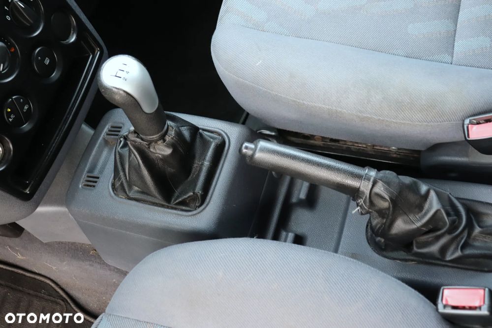 Ford Tourneo Connect - 11