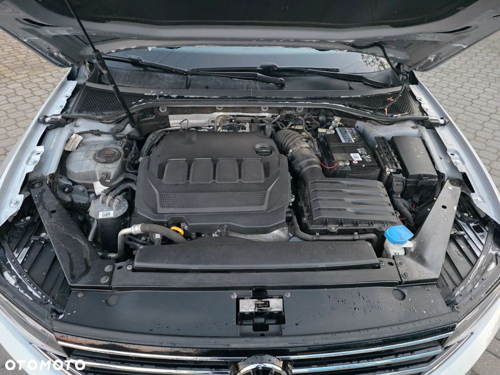 Volkswagen Passat 2.0 TDI (BlueMotion Technology) DSG Comfortline - 25