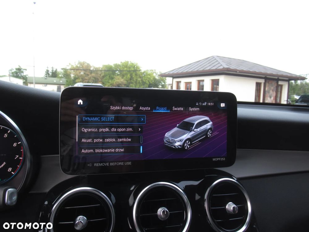 Mercedes-Benz GLC 200 4Matic 9G-TRONIC AMG Line - 21