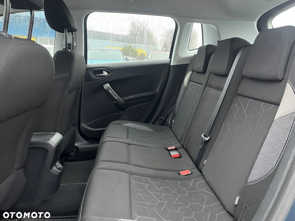 Peugeot 2008 1.2 Pure Tech Active S&S - 22