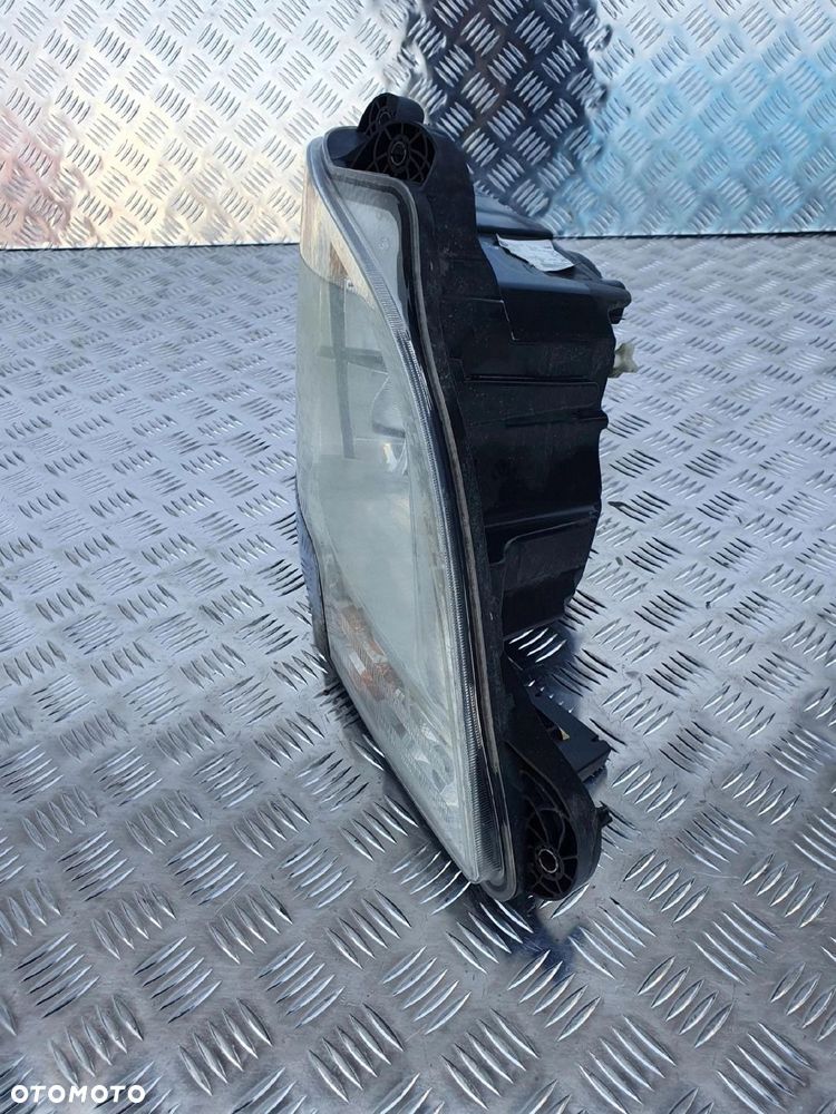 REFLEKTOR LAMPA DAF XF 106 EURO 6 PRAWA - 3