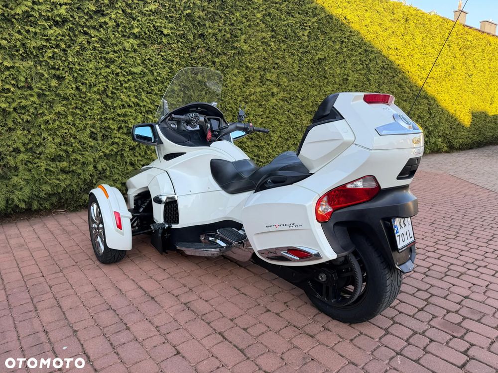 Can-Am Spyder - 5