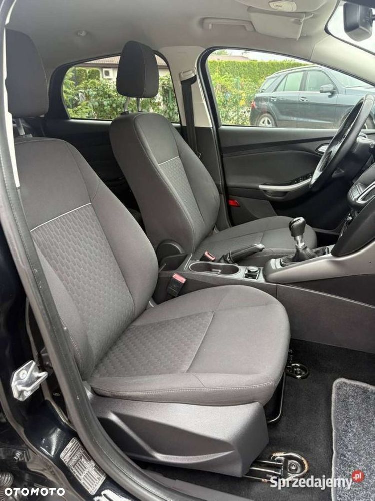 Ford Focus - 12