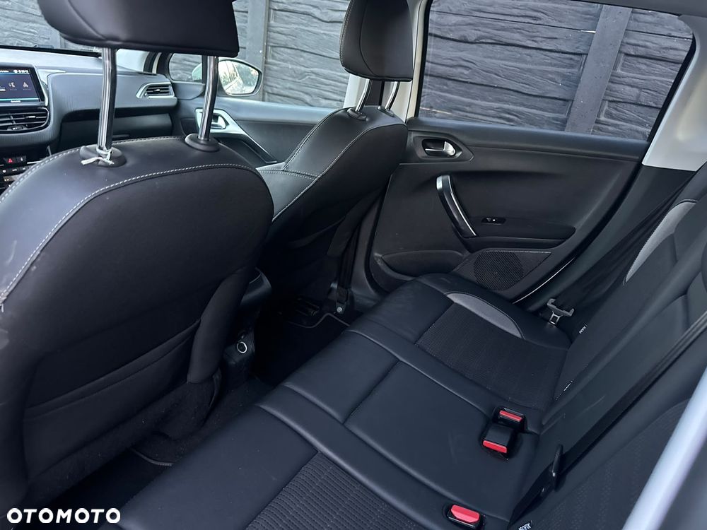 Peugeot 2008 PureTech 110 Stop&Start EAT6 Allure - 13