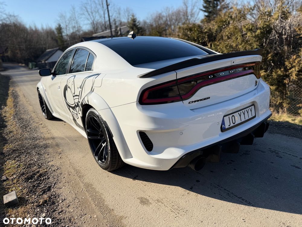Dodge Charger 6.4 Scat Pack Widebody - 2
