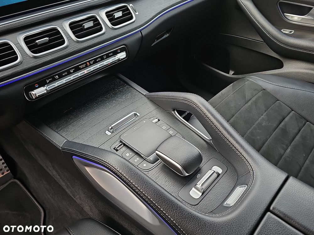 Mercedes-Benz GLE - 23