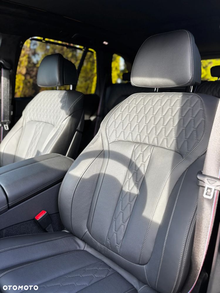 BMW X5 xDrive40d mHEV - 17