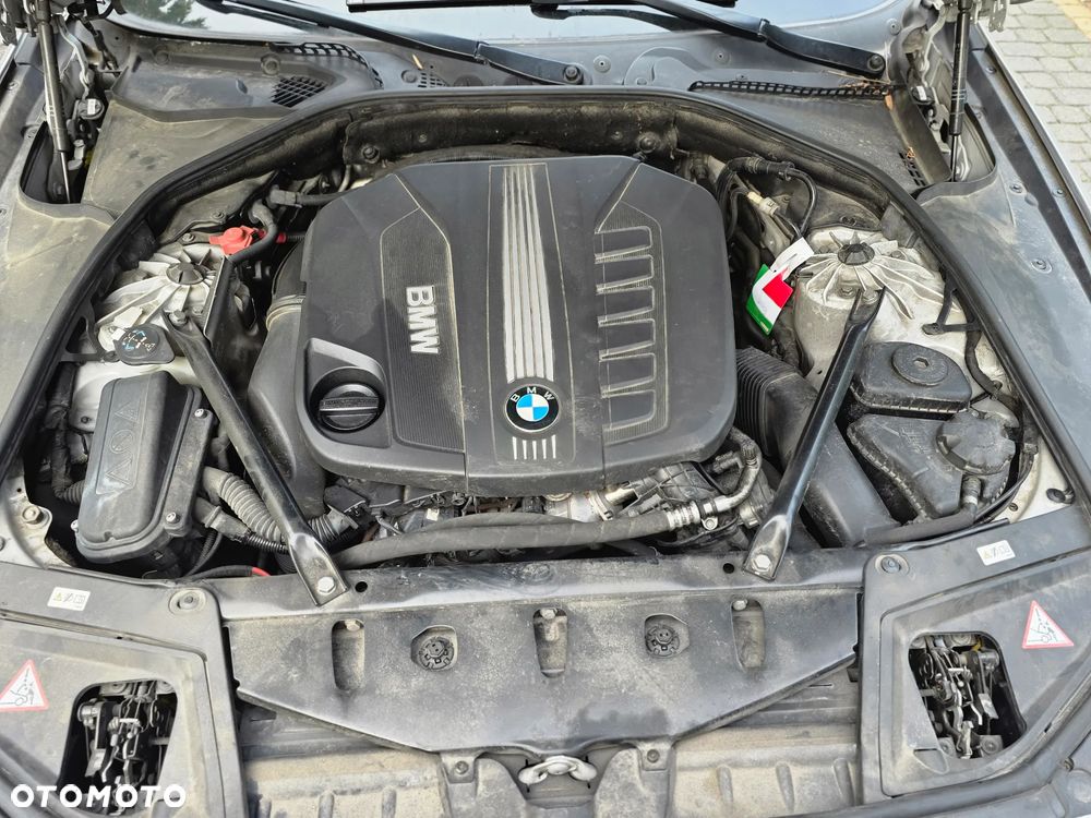 BMW Seria 5 530d xDrive Modern Line - 16
