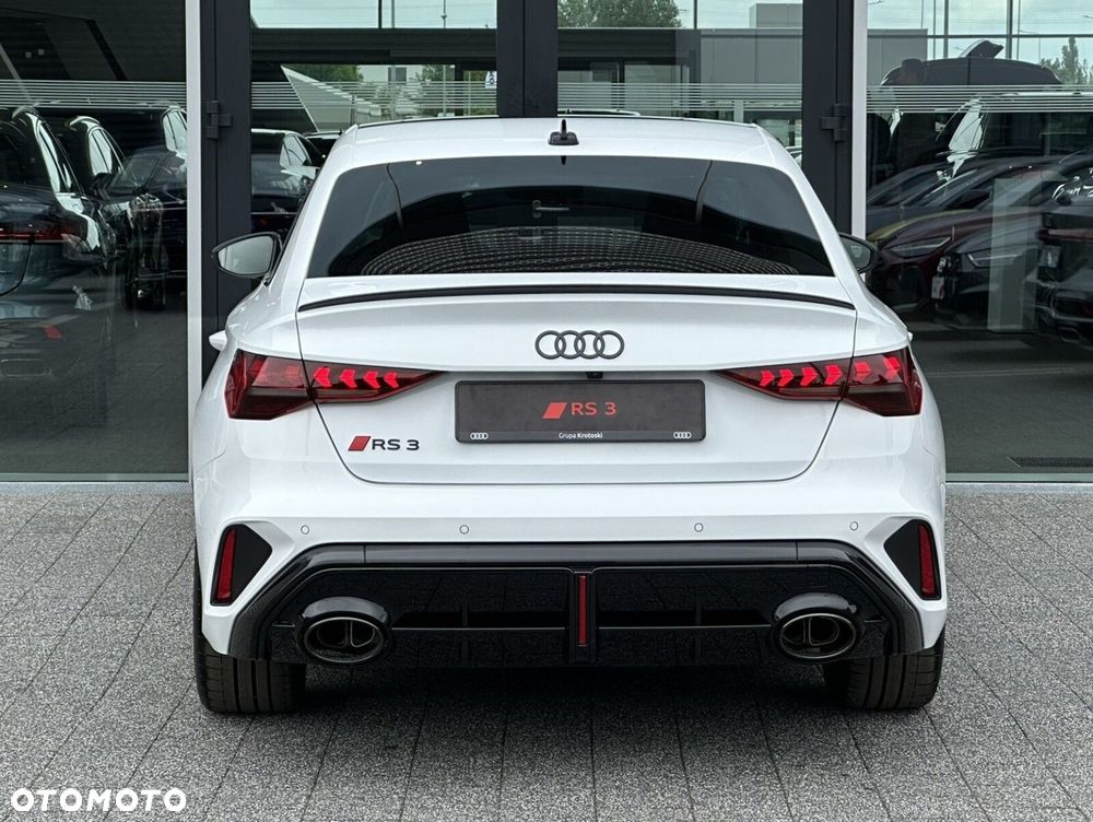 Audi RS3 Limousine - 7