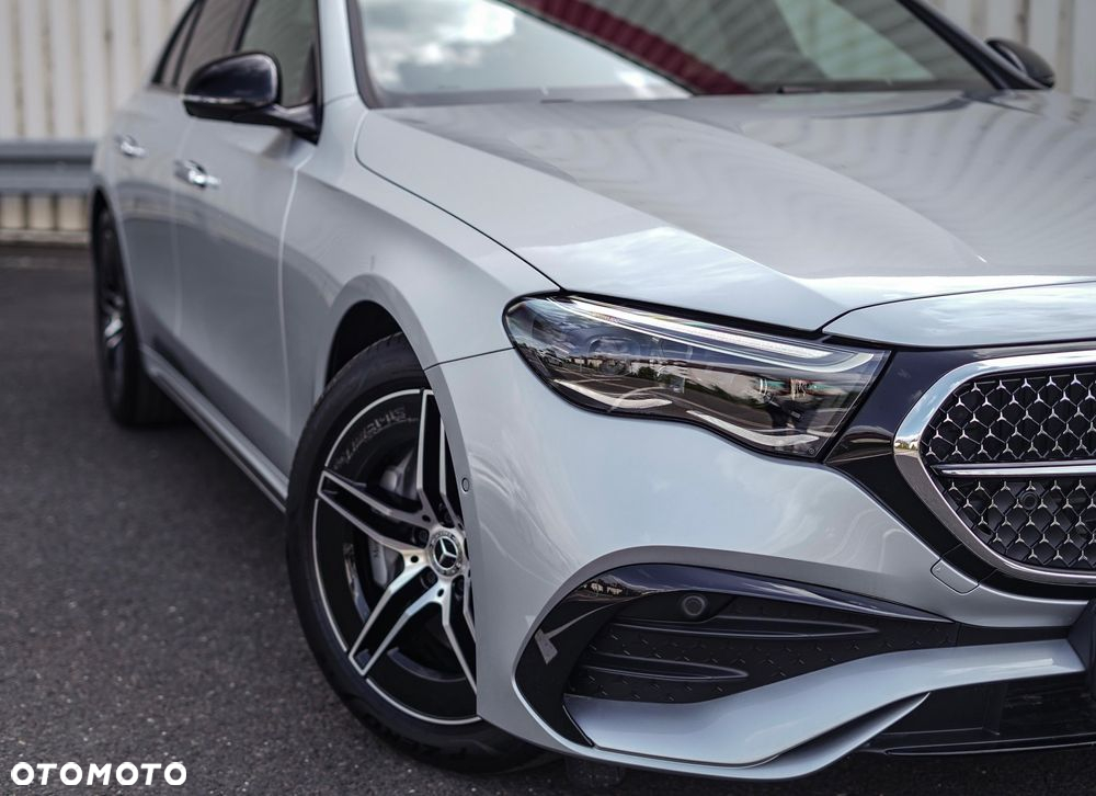Mercedes-Benz Klasa E 220 d 4-Matic AMG - 19
