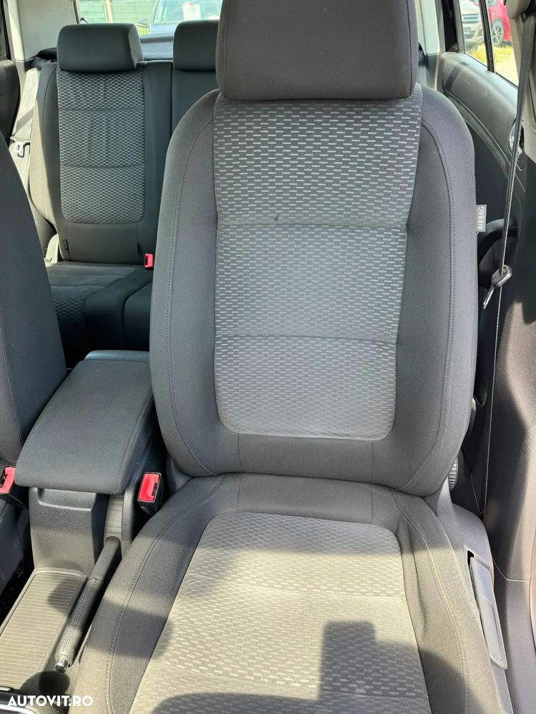 Volkswagen Golf Plus 1.4 Comfortline - 31