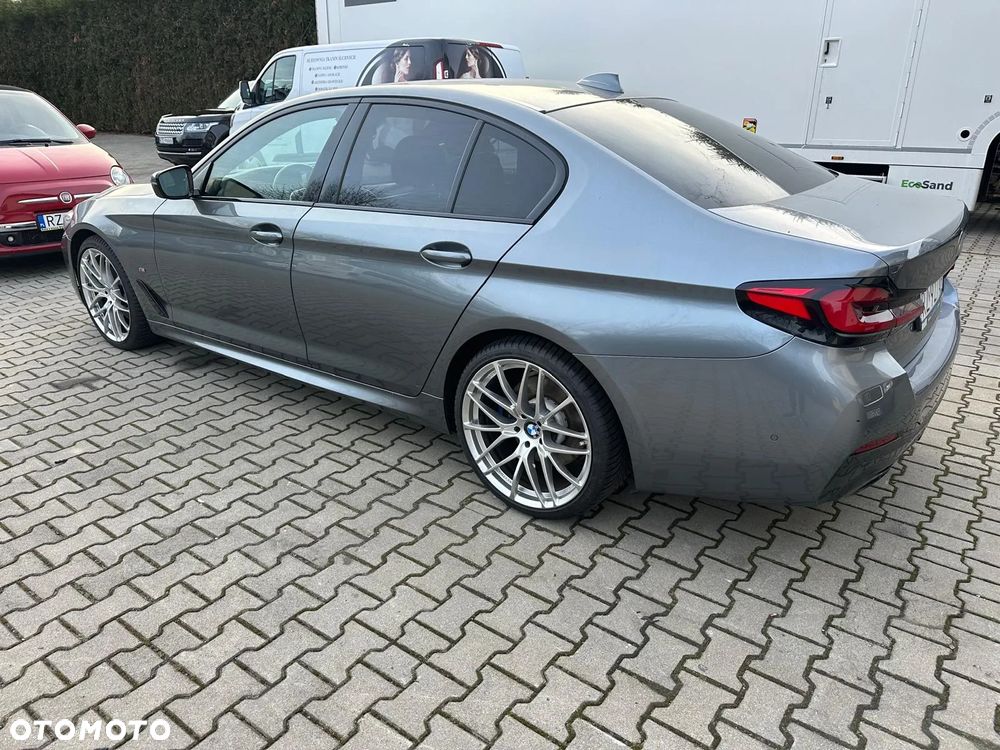 BMW Seria 5 520d xDrive - 3