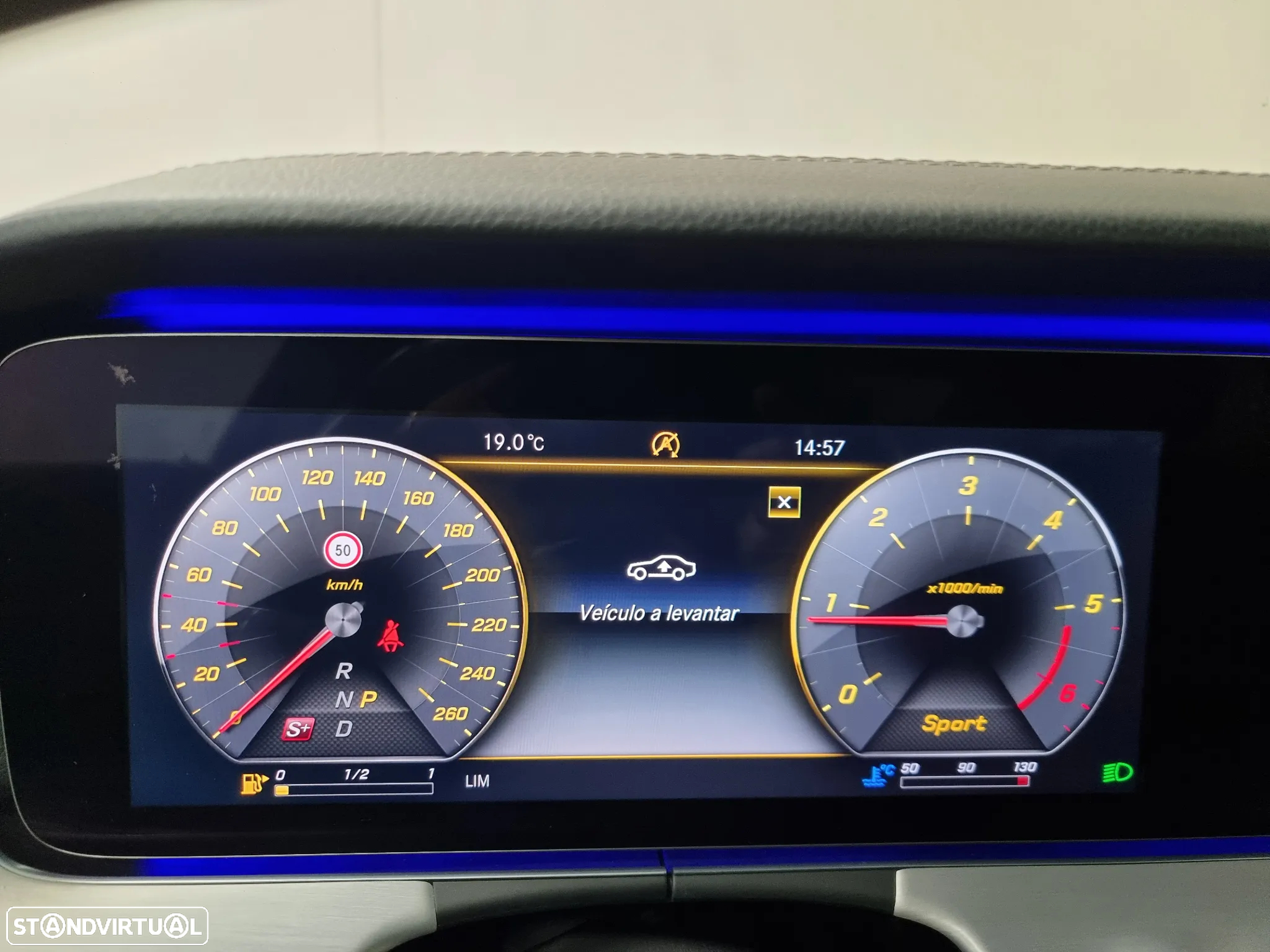 Mercedes-Benz CLS 400 d 4Matic AMG Line - 21