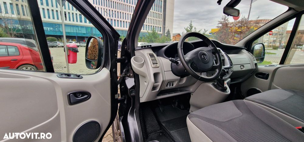 Opel Vivaro - 9