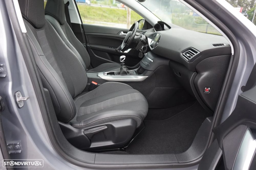 Peugeot 308 BlueHDi FAP 130 Stop & Start Allure - 21