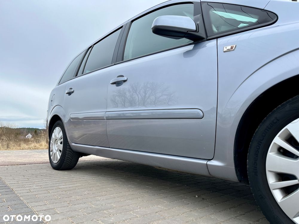 Opel Zafira - 20