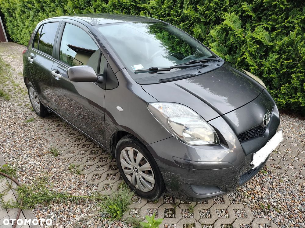 Toyota Yaris 1.33 Premium - 1
