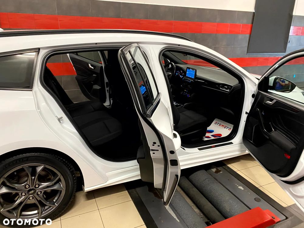 Ford Focus 2.0 EcoBlue ST-Line Business - 25