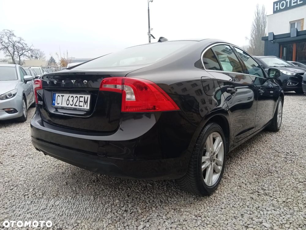 Volvo S60 D3 Summum - 2