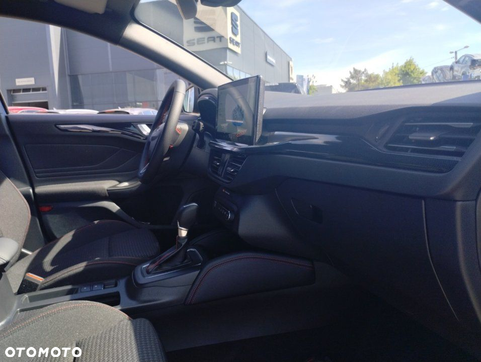 Ford Focus - 27