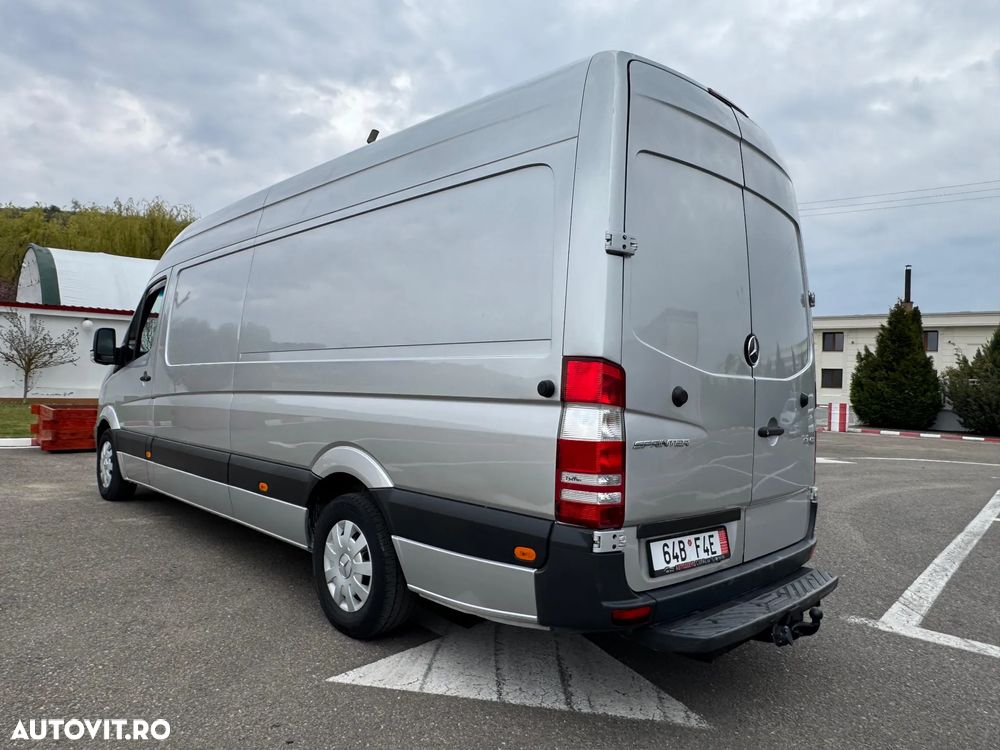 Mercedes-Benz Sprinter - 5