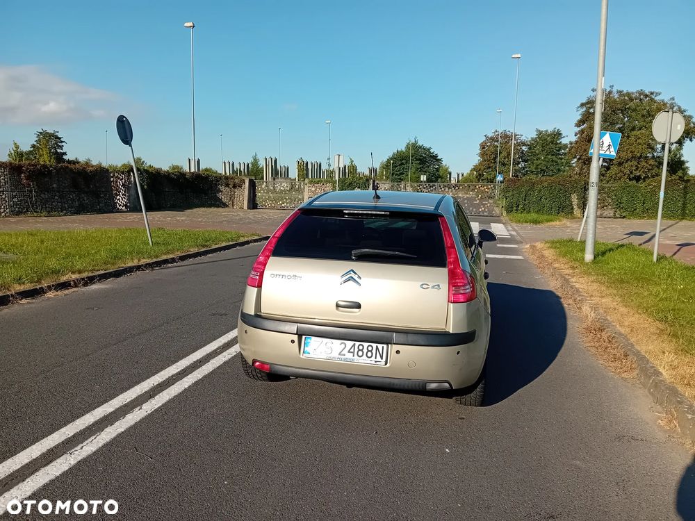 Citroën C4 1.6 HDi SX - 6