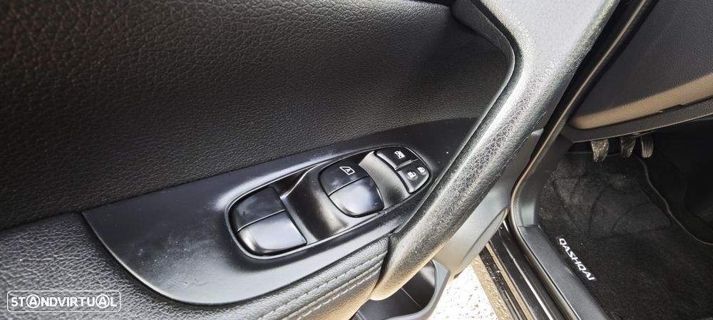 Nissan Qashqai 1.6 dCi Tekna Premium - 33