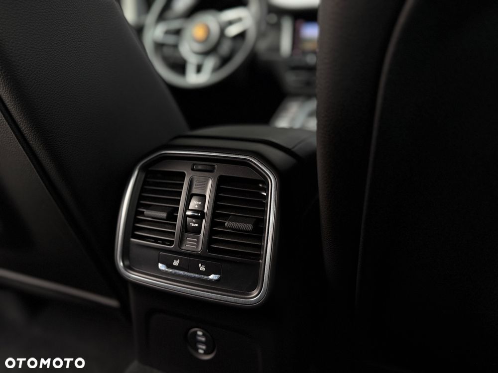 Porsche Macan PDK - 36