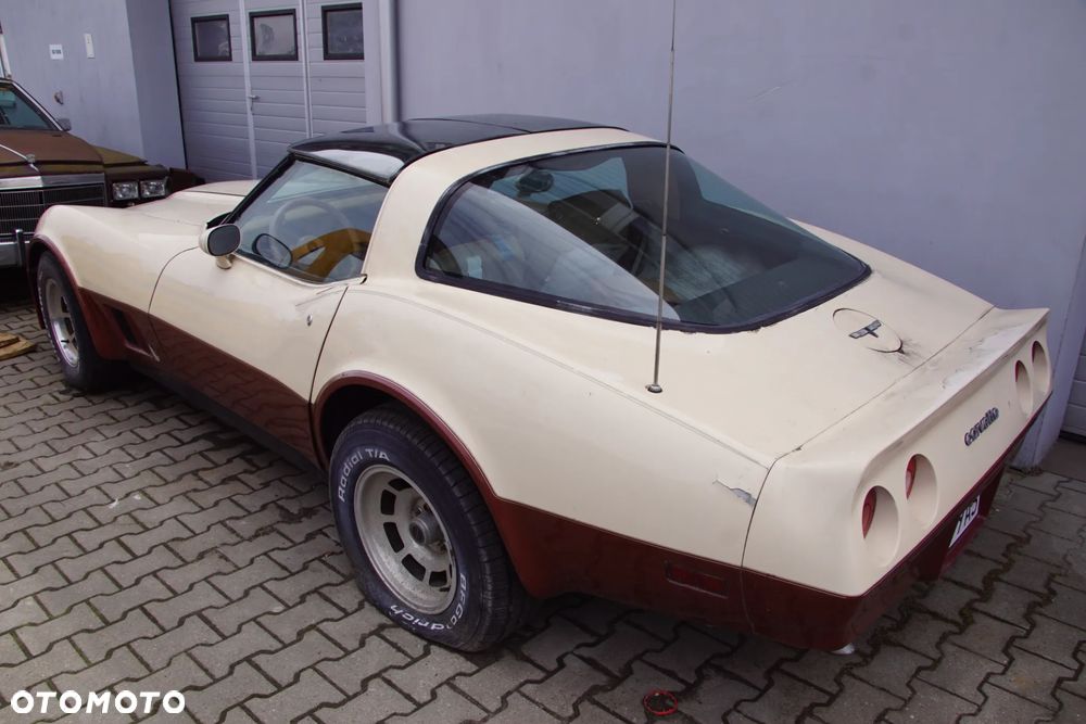 Auto na części 692106889 Chevrolet Corvette c3 1982 5.7 193 KM zderzak maska lampa szyba drzwi lusterko felgi skrzynia most fotele kolumna kierownicza rama - 4