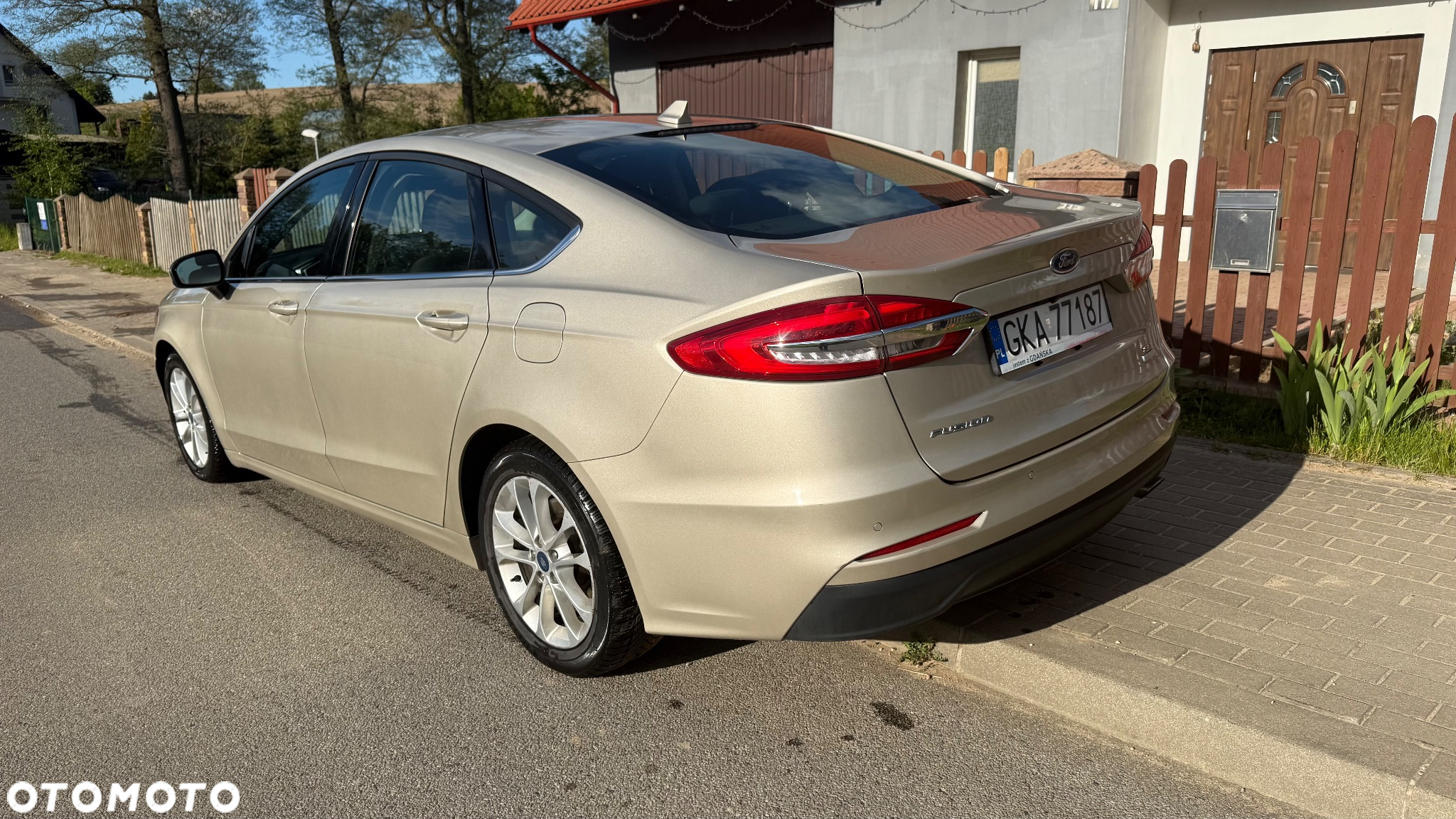Ford Fusion - 6