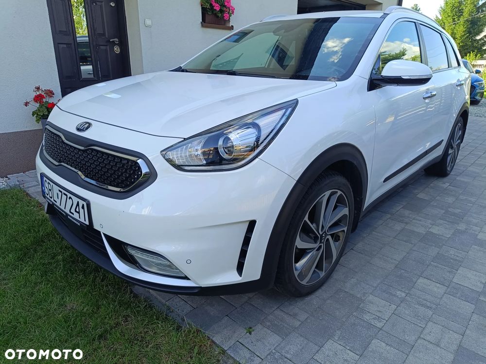 Kia Niro 1.6 GDI Hybrid L Business Line - 1