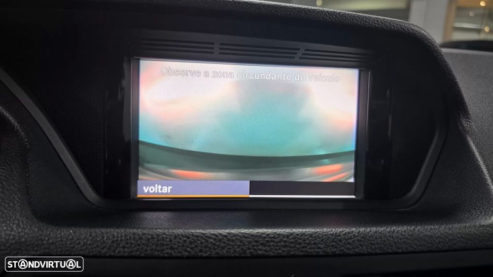 Mercedes-Benz E 350 CDi Avantgarde BlueEfficiency - 17