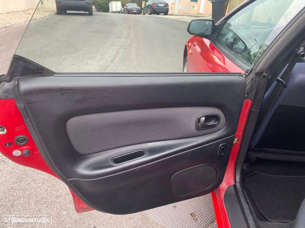 Mazda 323 F 1.5 - 9