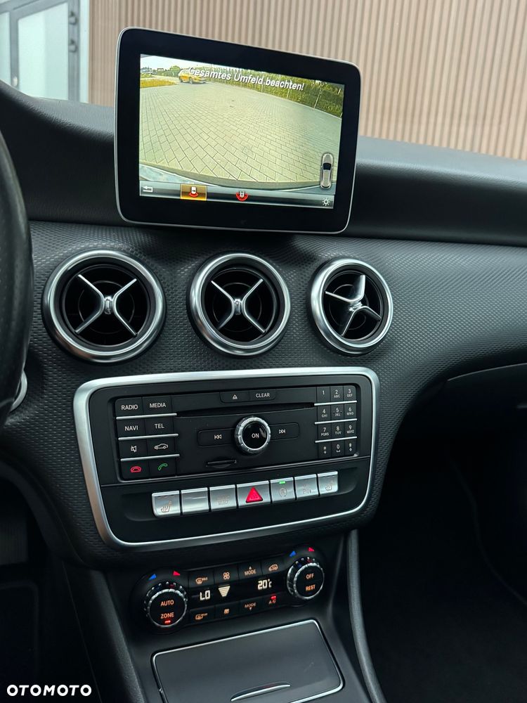 Mercedes-Benz Klasa A 250 4Matic 7G-DCT AMG Line - 35