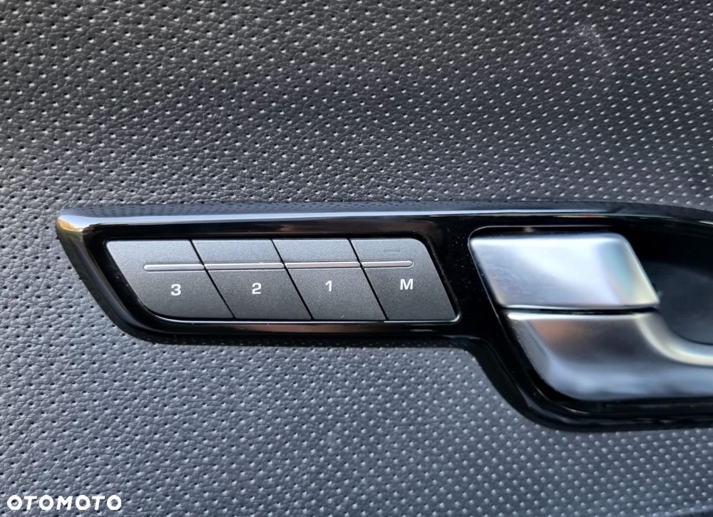 Land Rover Range Rover Evoque SD4 Black Dynamic - 18