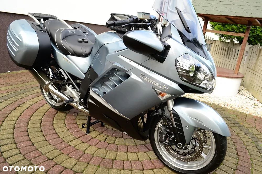 Kawasaki GTR - 21