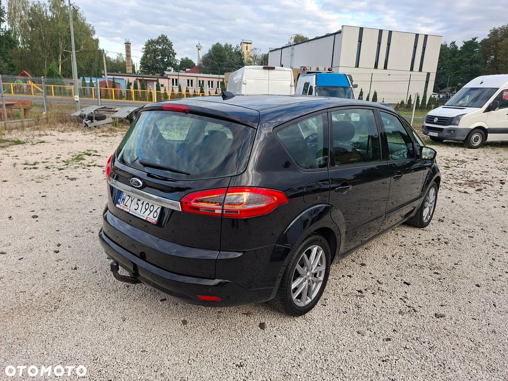 Ford S-Max - 8