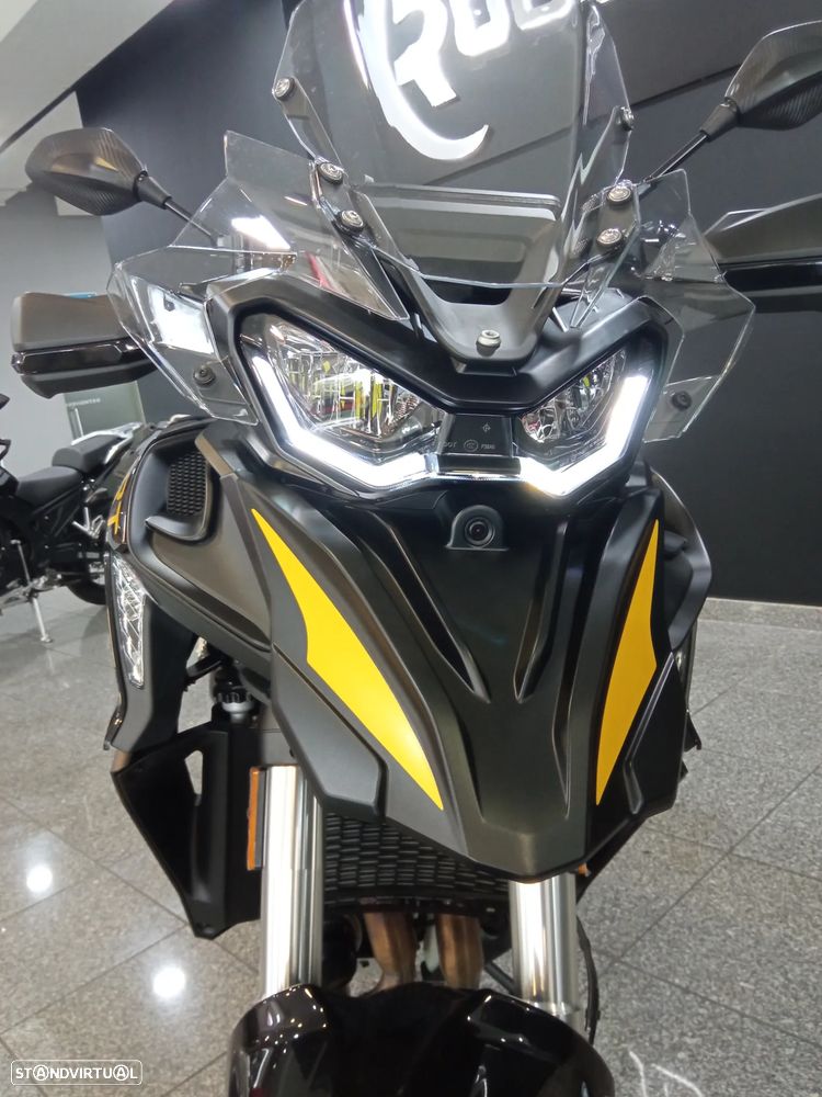 QJ Motor SRT 900S - 6
