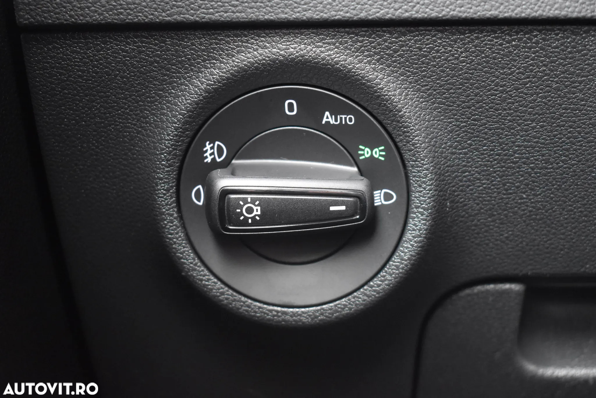 Skoda Karoq 1.5 TSI ACT DSG Ambition - 12