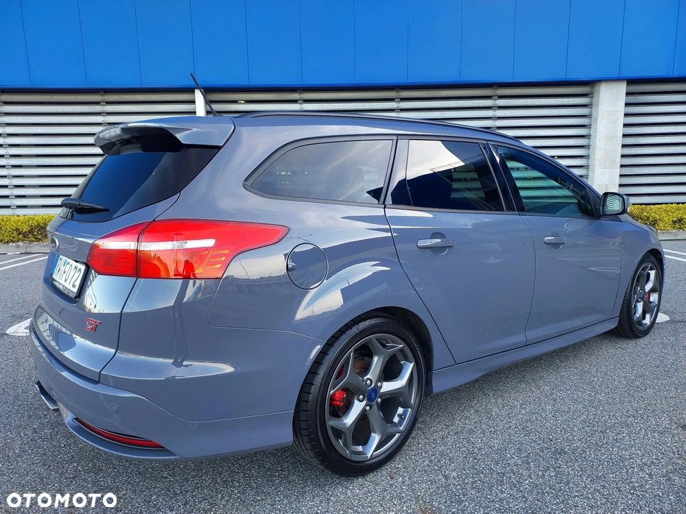 Ford Focus 2.0 TDCi ST - 8