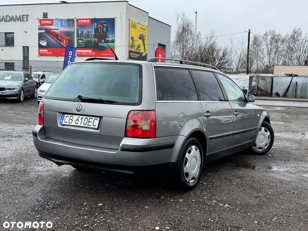 Volkswagen Passat 1.9 TDI Highline - 10
