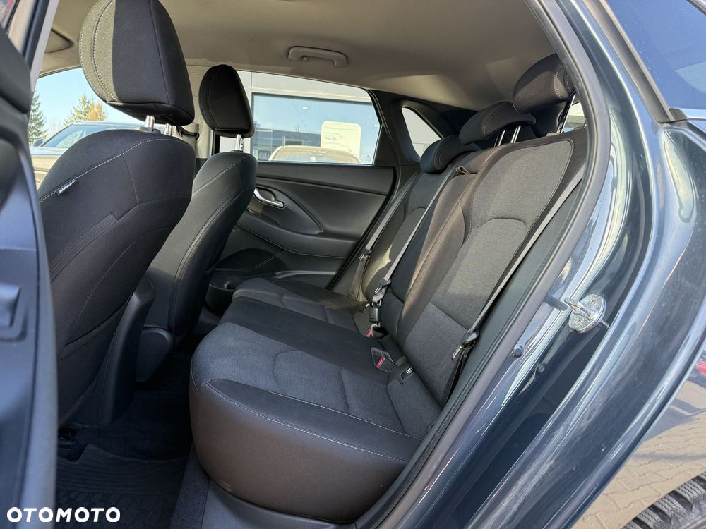 Hyundai i30 1.5 DPI Modern - 23